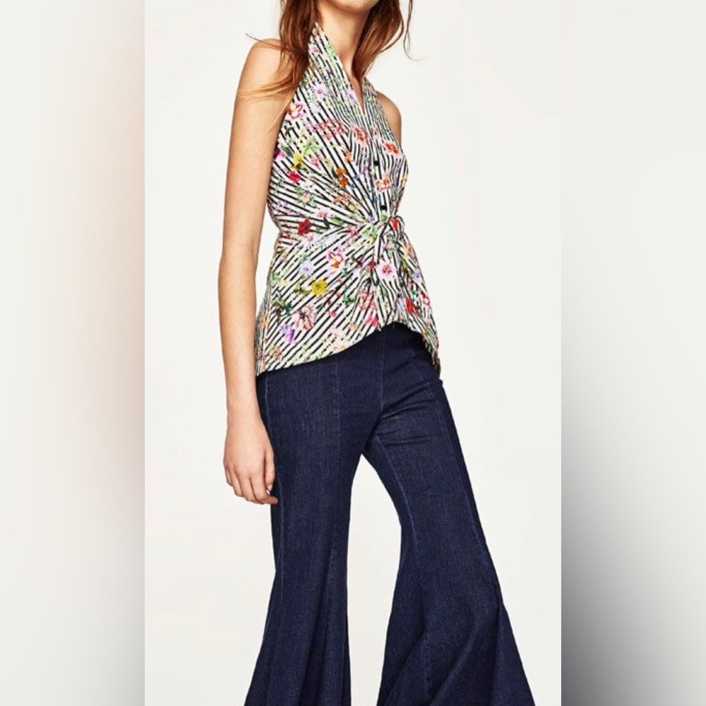 Zara floral halter top button front size small